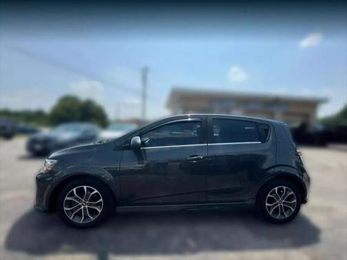 2017 Chevrolet Sonic LT