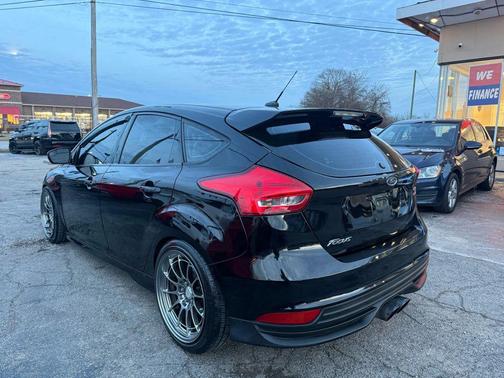 2018 Ford Focus ST 