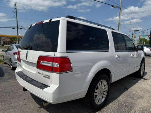 2013 Lincoln Navigator L