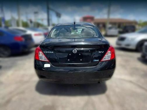 2012 Nissan Versa 1.6 S