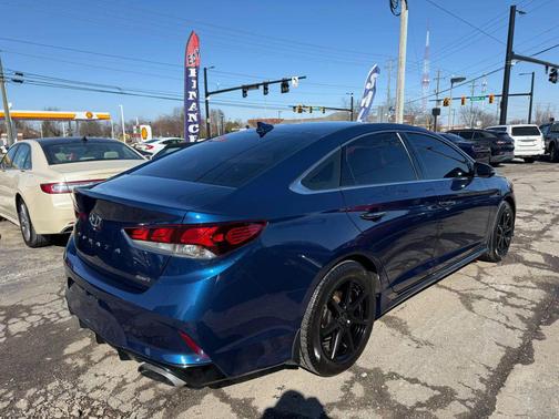 2019 Hyundai SONATA Sport