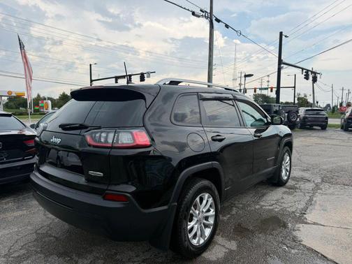 Diamond Black Crystal Pearlcoat 2020 Jeep Cherokee Latitude