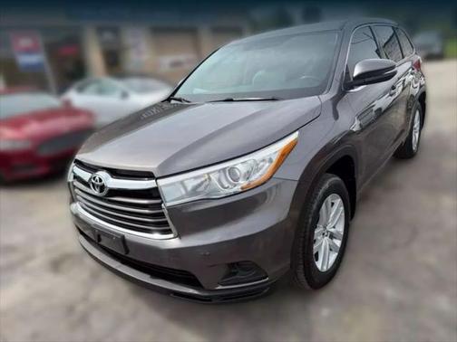 2016 Toyota Highlander LE
