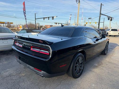 2015 Dodge Challenger R/T Plus