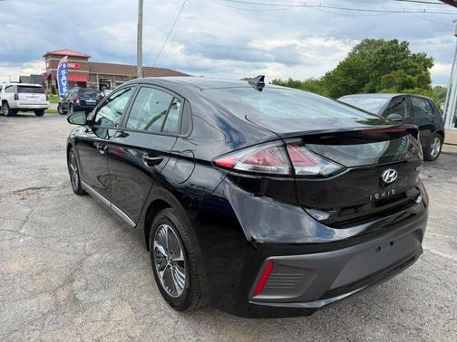 Black Noir Pearl 2021 Hyundai IONIQ Plug-In Hybrid SE