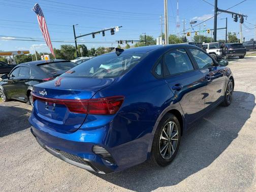 Deep Sea Blue 2023 Kia Forte LXS