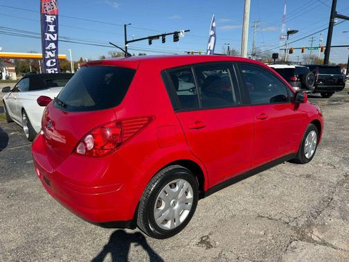 2010 Nissan Versa 1.8 S