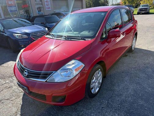 2010 Nissan Versa 1.8 S