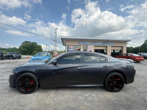 Granite Pearlcoat 2017 Dodge Charger SE