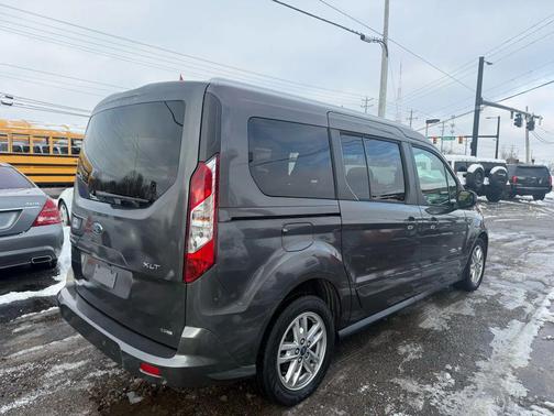 2019 Ford Transit Connect XLT w/Rear Liftgate