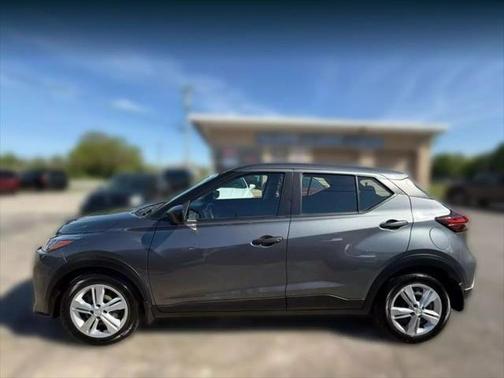 2023 Nissan Kicks S