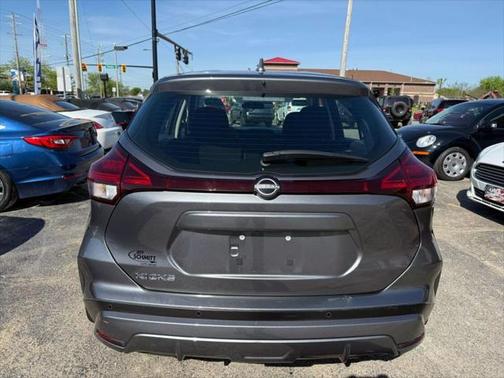 2023 Nissan Kicks S