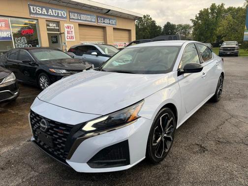 2023 Nissan Altima SR FWD