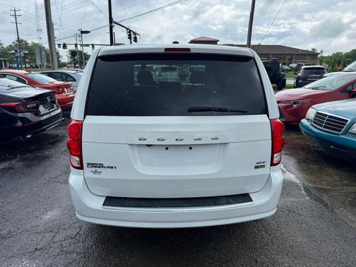White Knuckle Clearcoat 2018 Dodge Grand Caravan GT