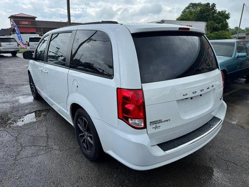 White Knuckle Clearcoat 2018 Dodge Grand Caravan GT