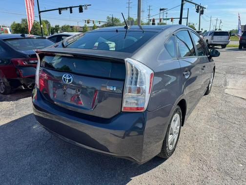 Winter Gray Metallic 2010 Toyota Prius III