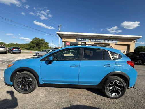 Blue 2016 Subaru Crosstrek 2.0i Premium