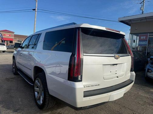 2017 Cadillac Escalade ESV Sport