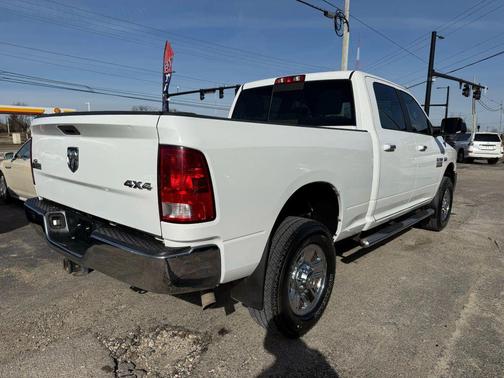 2017 RAM 2500 Big Horn Crew Cab 4x4 6'4' Box