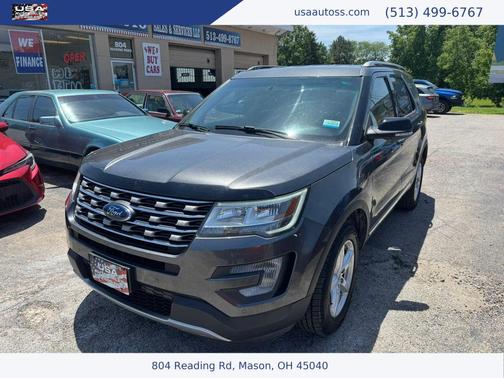 Gray 2016 Ford Explorer XLT