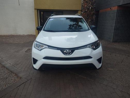 Super White 2016 Toyota RAV4 LE