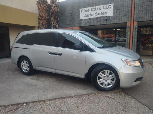 Alabaster Silver Metallic 2013 Honda Odyssey LX