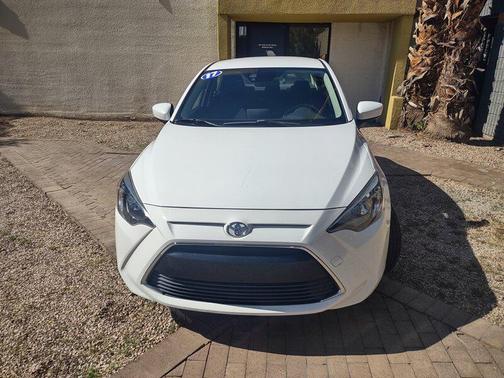 2017 Toyota Yaris iA Base