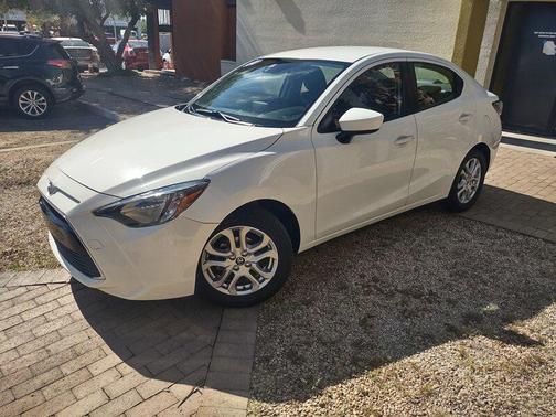 2017 Toyota Yaris iA Base