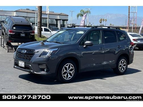 2024 Subaru Forester Premium