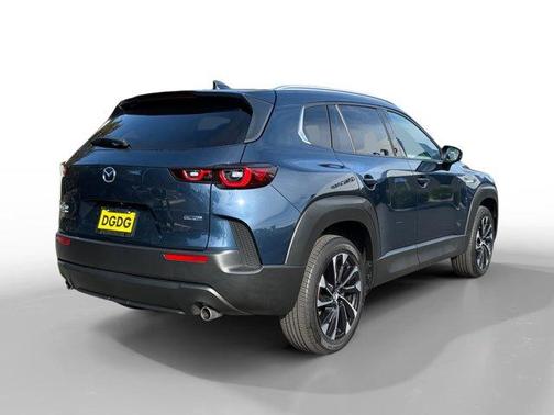 2025 Mazda CX-50 PLUS