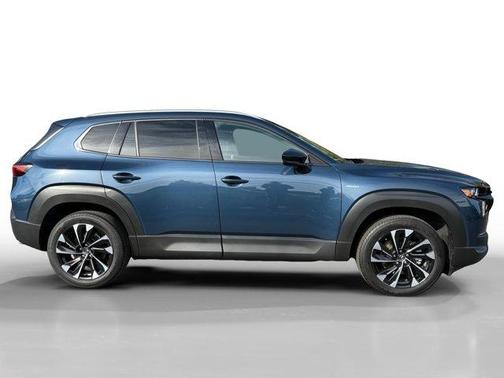 2025 Mazda CX-50 PLUS