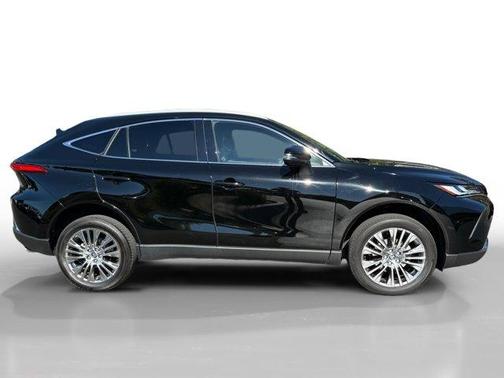 2024 Toyota Venza 