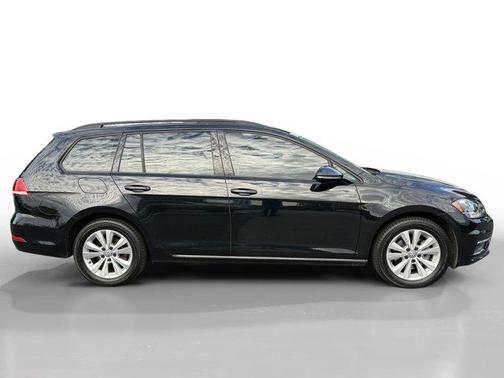 2018 Volkswagen Golf SportWagen TSI S