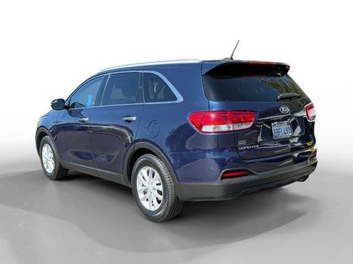 2018 Kia Sorento LX