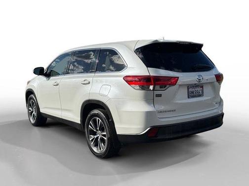 2019 Toyota Highlander LE Plus