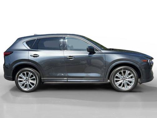 2022 Mazda CX-5 Signature