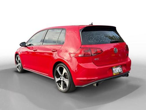 2017 Volkswagen Golf GTI S 4-Door