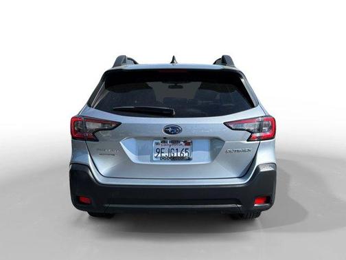 Ice Silver Metallic 2023 Subaru Outback Premium