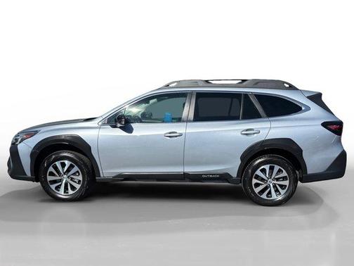 Ice Silver Metallic 2023 Subaru Outback Premium