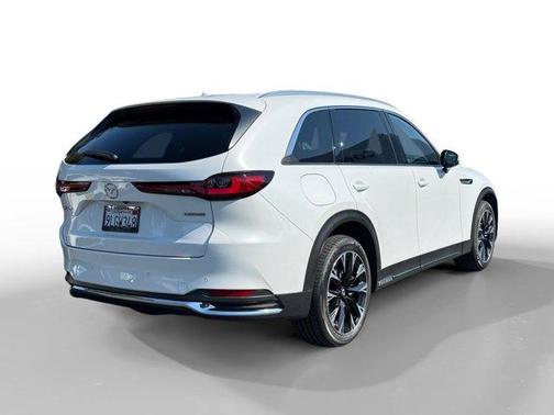 2024 Mazda CX-90 PHEV Premium