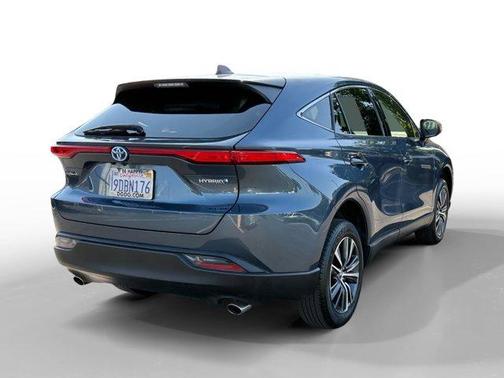 2022 Toyota Venza LE