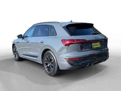 2024 Audi Q8 e-tron Premium