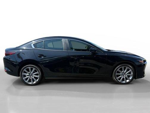 2025 Mazda Mazda3 FWD w/Preferred Package