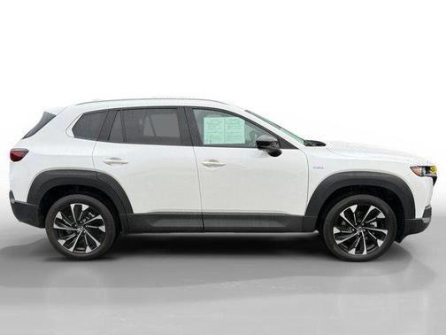 2025 Mazda CX-50 PLUS