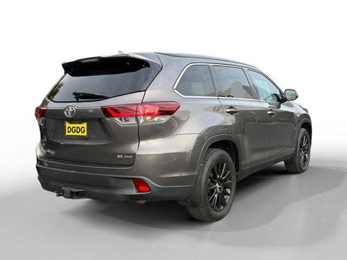 2019 Toyota Highlander 