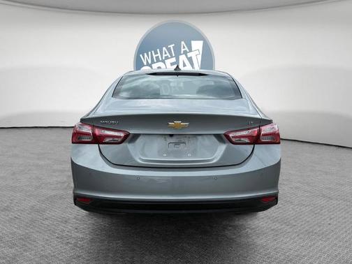 Sterling Gray Metallic 2024 Chevrolet Malibu LT W/2LT
