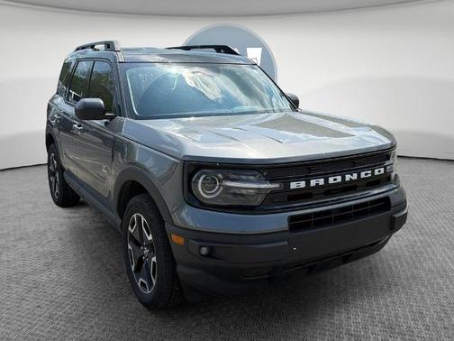 CARBONIZED GRAY METALLIC 2024 Ford Bronco Sport OUTER BANKS