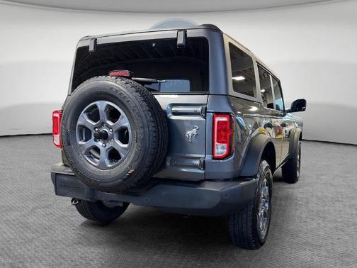 CARBONIZED GRAY METALLIC 2025 Ford Bronco BIG BEND