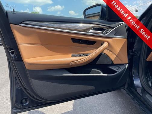 2020 BMW 530 530i