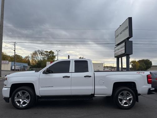 2016 Chevrolet Silverado 1500 Custom